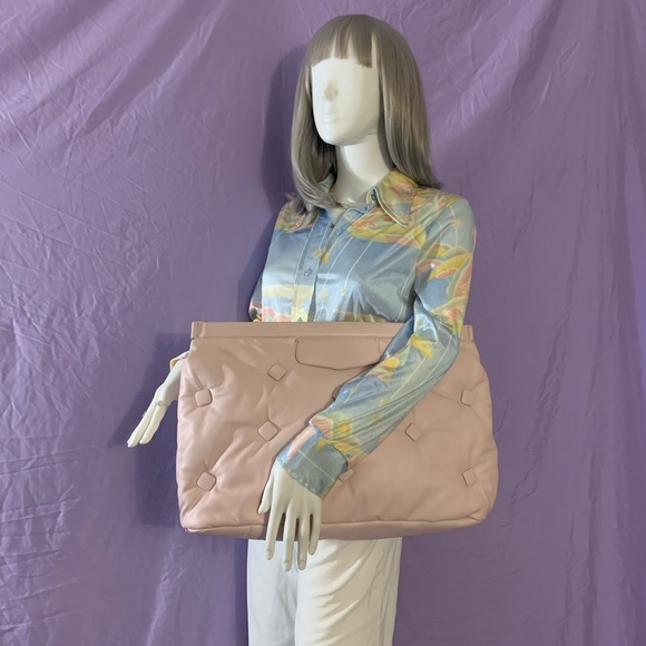 l’intervalle Handbags - NWT Pink Genuine Leather Maxi Clutch by L’Intervalle